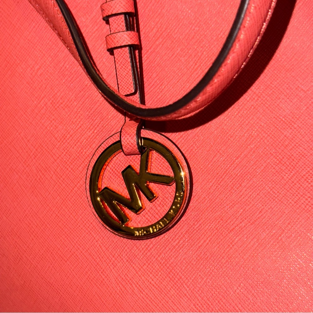 Michael Kors Peach Large Tote Bag - Picture 2 of 12